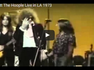 Mott The Hoople – Wearing Malcolm Hall – Live in LA 1973